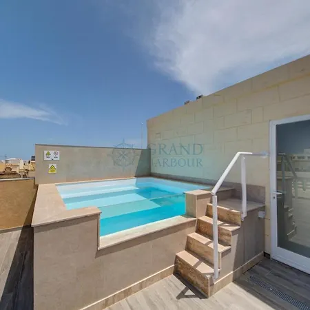 Casa Dell'arte In Rooftop Pool & Garage Appartement Hal Ghaxiak