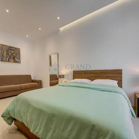 Casa Dell'arte In Rooftop Pool & Garage *