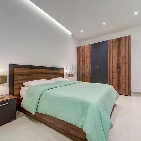 Apartmán Casa Dell'arte In Rooftop Pool & Garage *