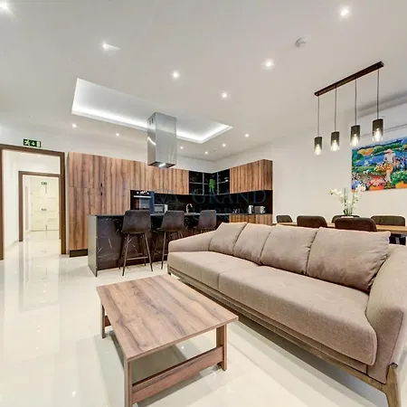Casa Dell'arte In Rooftop Pool & Garage