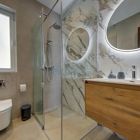 Apartmán Casa Dell'arte In Rooftop Pool & Garage *